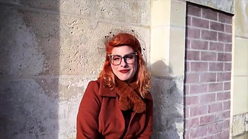 Emma knows how to relax... - Jacquie et Michel TV