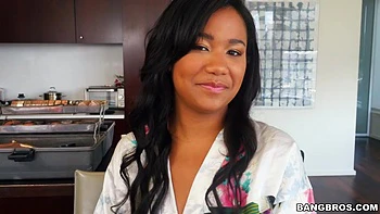 Loni Legend Fucks A Fan