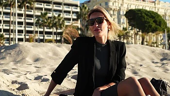 Participants are impatient - Jacquie et Michel TV