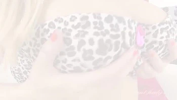 Blonde amateur Jessica shows off once again