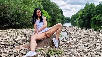 Nicky Brill Outdoor Nude Pussy Gaping and Peeing in Park