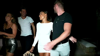 Lavyana has two experiences in one! - Jacquie et Michel TV