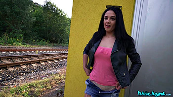 Enjoy Your Pussy With This Dildo