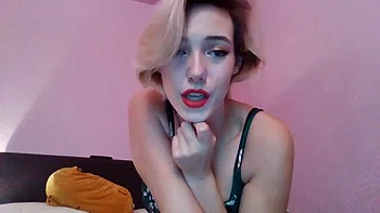 Tease on bed: Amateur, Fansly  Cam Porn