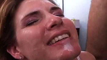 Besoin d argent: Blowjob, Doggy  Cowgirl Porn