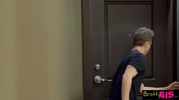 Step-sis: Doggy, Missonary  Amateur Porn