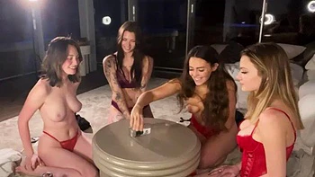 Women: Amateur, Babe  Stripchat Porn