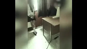CÁMARA Graba a MAESTRO Y ALUMNA en la Oficina del Colegio! Colegiala Mexicana se DEJA FOLLAR por el PROFE por una MEJOR CALIFICACIÓN! Video Amateur Real! (Segunda Parte)
