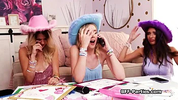 Slutty Taylor fans sharing big dick for concert tickets