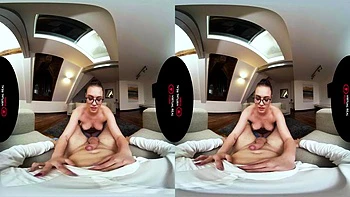 Keira Flow test: Blowjob, Doggy  Cowgirl VR Porn