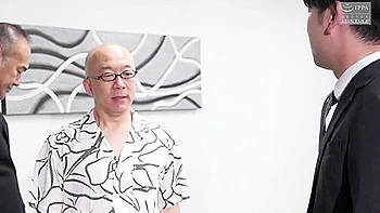 Front Of My Boss My Wife Became A Nude Model 8 - Mizuki Yayoi