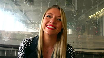 Savannah Bond's Stormy Consultation - Jacquie et Michel TV