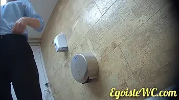 NEW! Everyone to watch! Examining the beautiful vagina of a girl in the toilet! Gorgeous view!