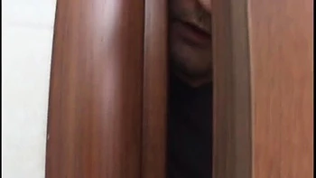 Amateur MILF Gets Hard Bathroom Fuck - Homemade Blowjob & Cumshot