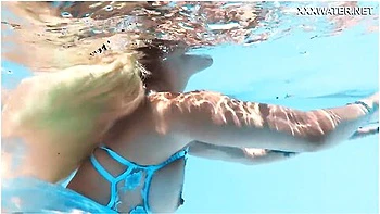 Underwater Swimming With The Most Charming Model With Petite Blonde And Lisi Kitty