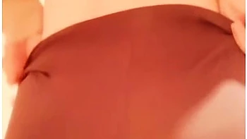 Gape And Squeeze With Ray Wells