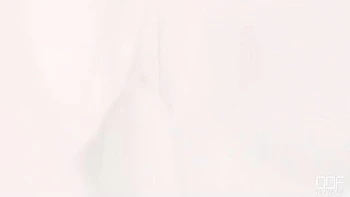 Hungry Pussies - Lesbian Fingering and Fisting Field Day