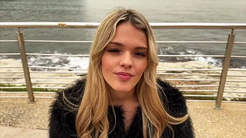 Lucy discovers the hidden side of William - Jacquie et Michel TV