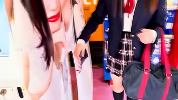 制服美女がご奉仕フェラと乳首舐めしてオイルテカテカでコスプレセックス