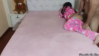 Grabe a mi Sobrina en ley Mientras le doy Masajes en Todo su Cuerpo - No Porfavor no me Toques en mis Partes Intima