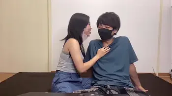 えっちなサイコロの指示に従ってイチャイチャしていたら濃厚セックスがはじまって...