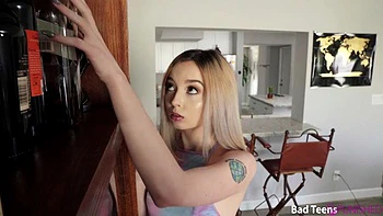 Who s the Boss ?!: Blowjob, Doggy  Cowgirl Porn