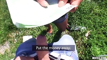 Isa Bella - The Pretty For A Photo Casting