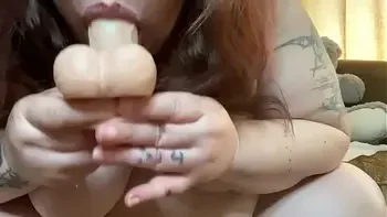 AriesBBW filling her fat bbw pussy