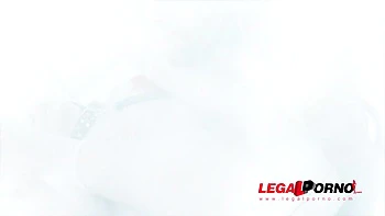 Lola Taylor 4on1 mini gangbang: slut fucked by 4 black cocks