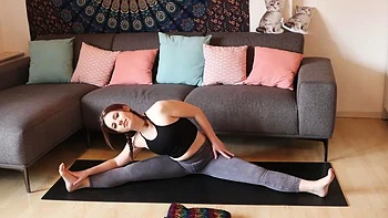 Yoga: Amateur, Xhamster  Solo Porn