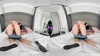 Hot brunette Jasmine Jayne masturbates on her bed in a sensual vr scene