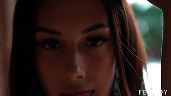 Roses Of Glow - Shania Vega