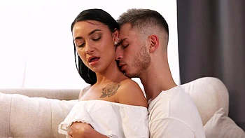 I'm So Horny - Alisa Kovi