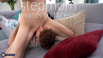 45 Year Old Stepmom Mia Moon Loves Riding Her Trimmed Milf Pussy On Her Boy Toy's Face