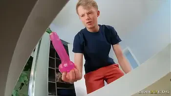 Finding My Stepmom's Toy / Brazzers  / download full from http://zzfull.com/stepm