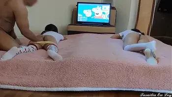 I tell my stepdaughter to invite her best friend to see comics for me to fuck her