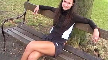 My girlfriend amateur oral in park