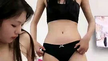 The most beautiful girl with glasses! My best friend with beautiful glasses! The male protagonist joins in the fucking, but its a pity that his best friend comes to visit his aunt, and its very sexy even if he immerses himself in eating JB. Chinese Live Broadcast: Blowjob, Big Tits  Amateur Porn