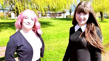 Explosive boat trip for Emma, 30 years old! - Jacquie et Michel TV