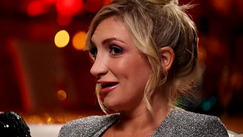 Total hard work on Elea's program! - Jacquie et Michel TV