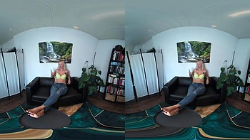 Gemeine Mitbewohnerin Lässt Dich Sperma Schlucken