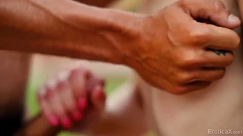 Gives Him A Sloppy Blowjob Outdoors With Morgan Rain