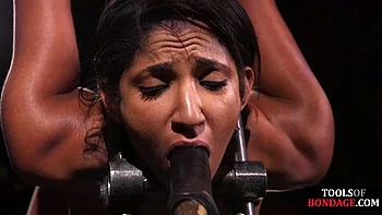 Bigass submissive babe pussytoyed