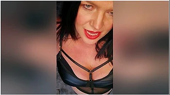 Horny Milf Talks Filth And Plays With Her Pussy