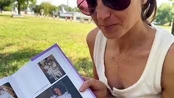 Succubus, 20 years old, also gets naughty with women... - Jacquie et Michel TV