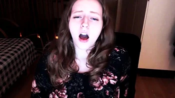 KissMyHips ASMR Pussy Fingering Video