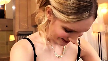 Super Luxury Creampie Specialty Soap Lily Heart