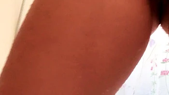 Amateur Webcam Cute Teen Plays Solo with Big Dildo