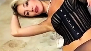 Close up MiLF getting it in the ass