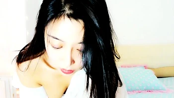 Amateur webcam asian girl